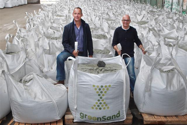 Maasland Frans van Dijk(links)  GreenSand Civiel en Eddy Wijnker( Olivine Group)
