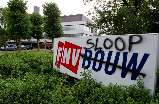 WOERDEN- FNV-Bouw is FNV-sloop geworden.