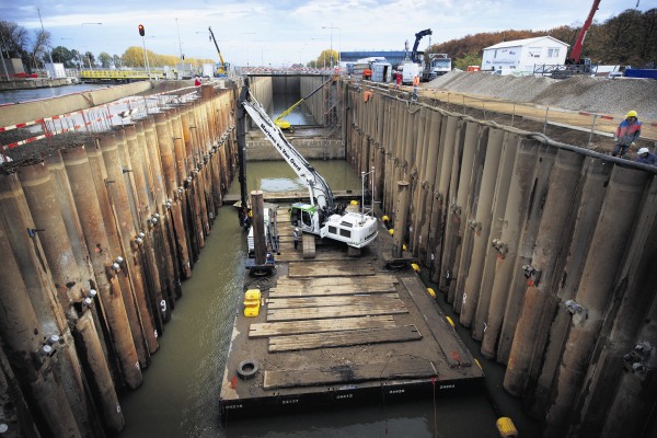Sluis bij Maasbracht