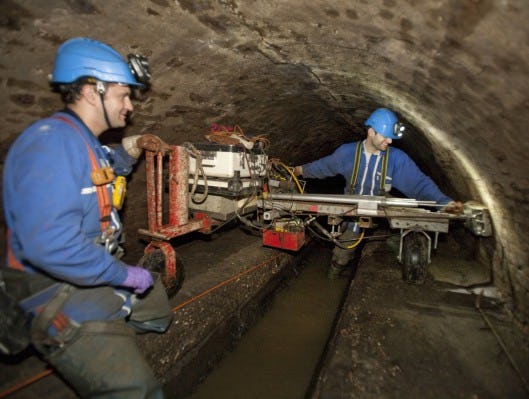 Arnhem, 291111
Inspectie riool, bij verhaal APA Tekst
Foto: Sjef Prins - APA Foto