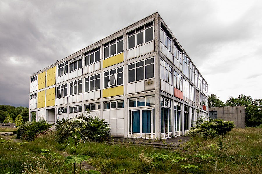 Drenthe zoekt nieuwe functie voormalige Rijksluchtvaartschool