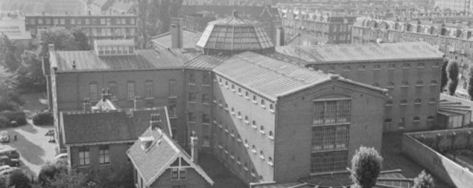 "Huis van Bewaring Amstelveenseweg" by Nijs, Jac. de / Anefo - Nationaal Archief, Wikimedia Commons - 