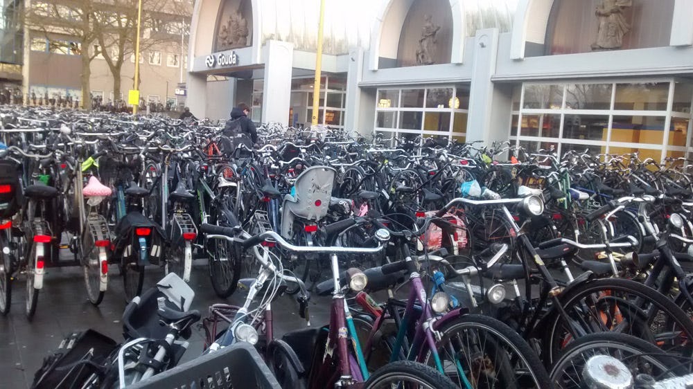 Gemeenten bezorgd over kosten fietsparkeren