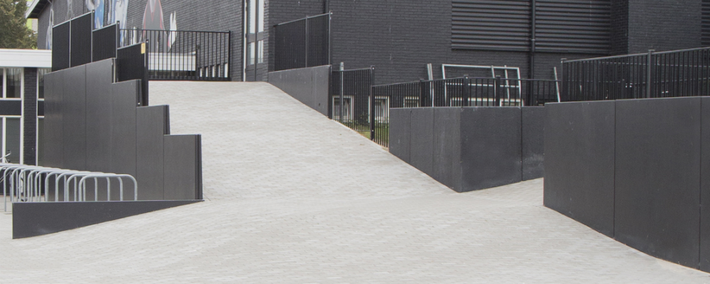 Keerwanden voor de sporters in Hengelo