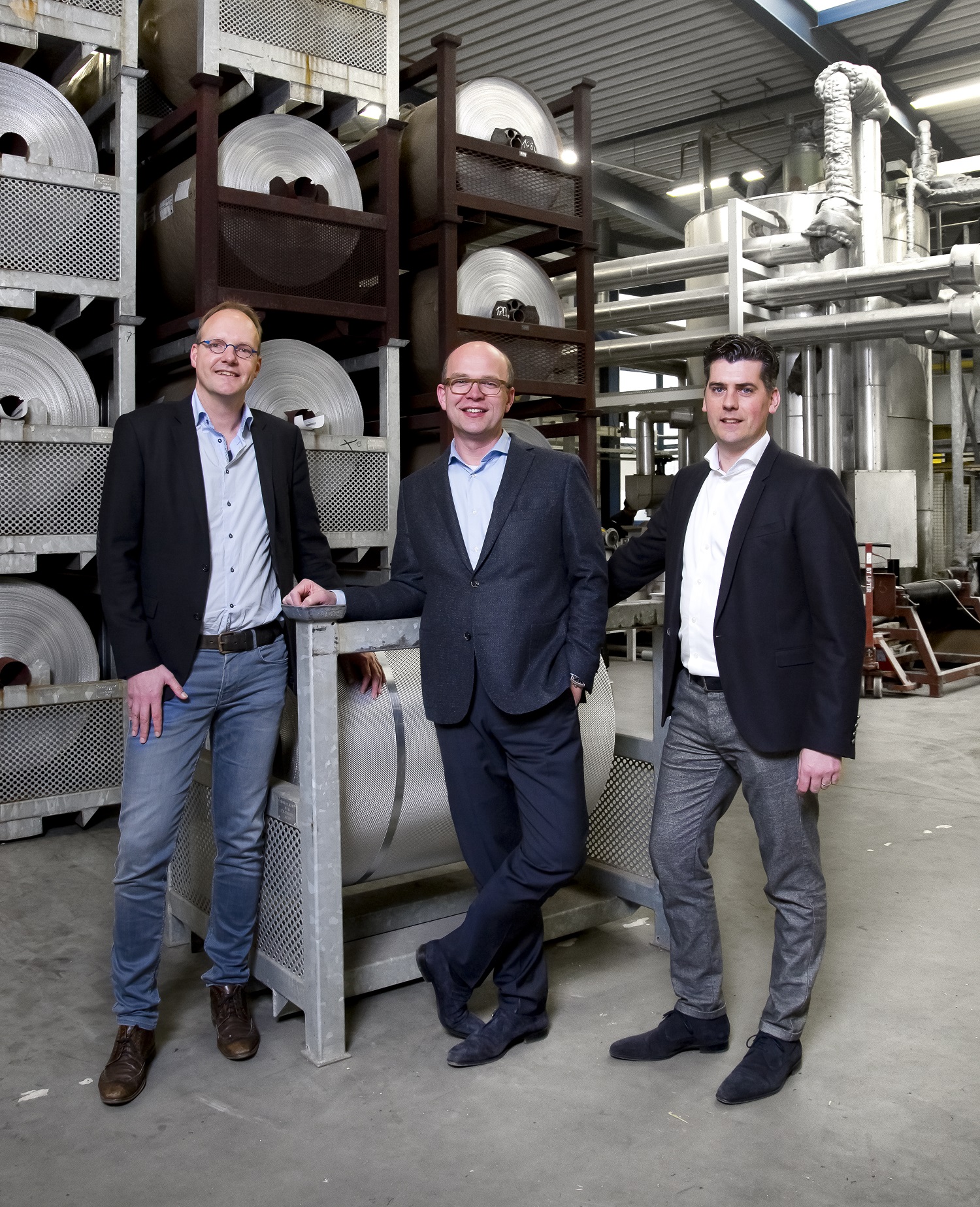 Leadax B.V. uit Wapenveld zet autoruiten om in een lood produkt.PHOTO RUUD PLOEG