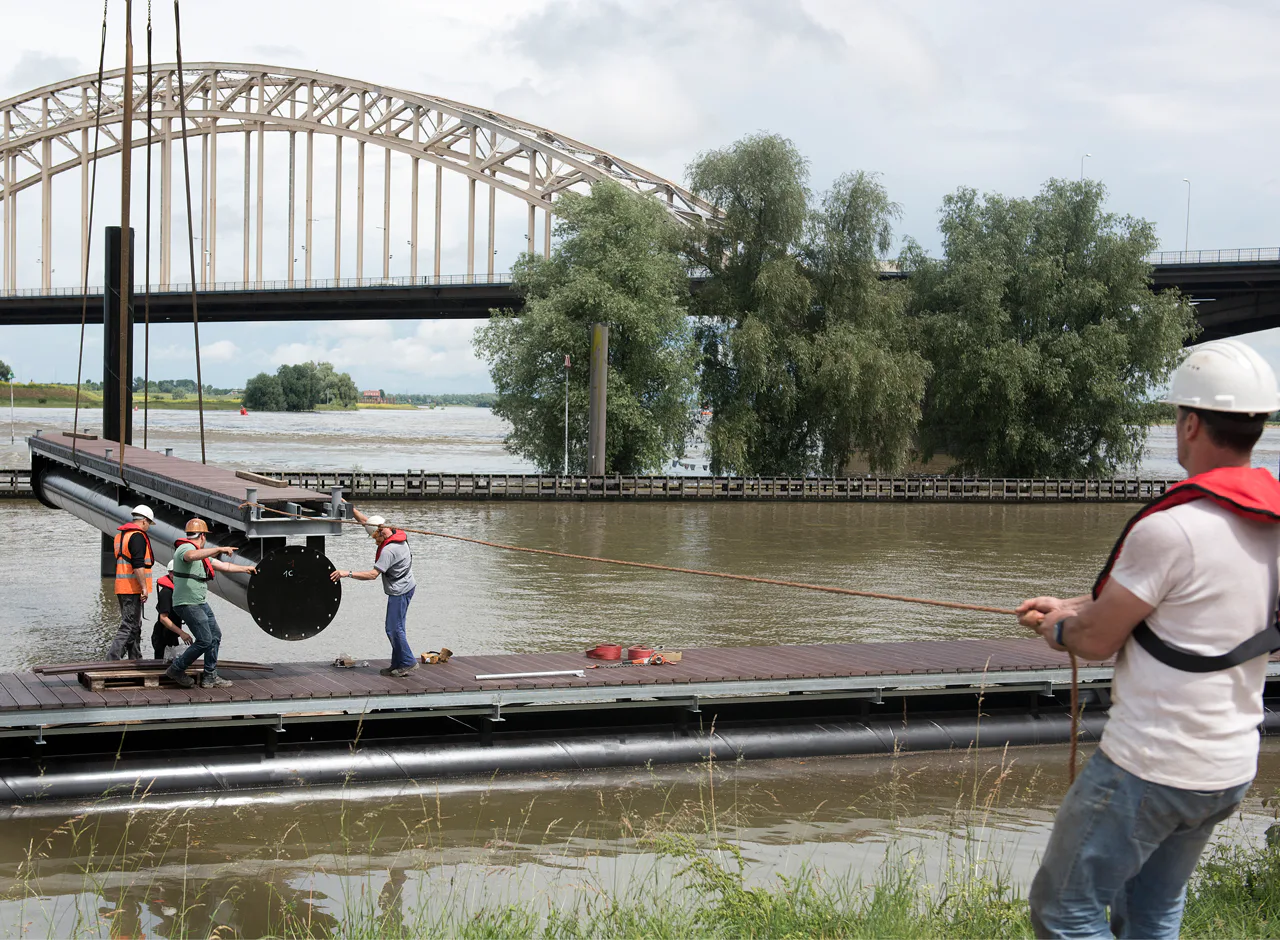 Inhijsen vingersteiger in Nijmegen