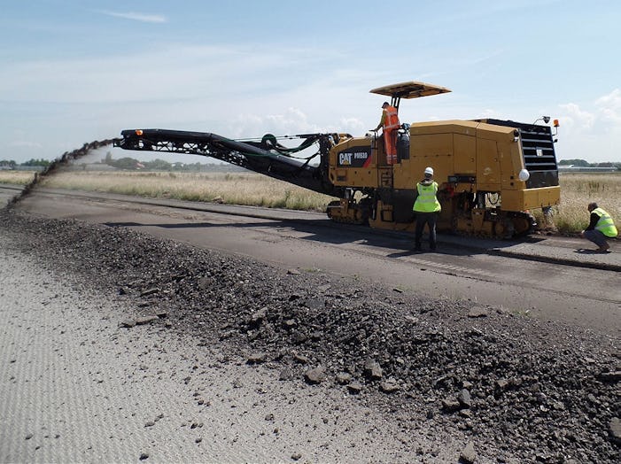 Asfalt frezen. Foto: Archief