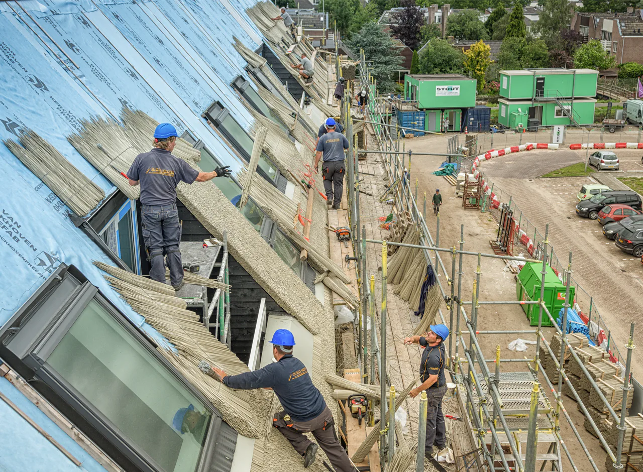 Rietbedekking zorgcentrum Zoeterwoude