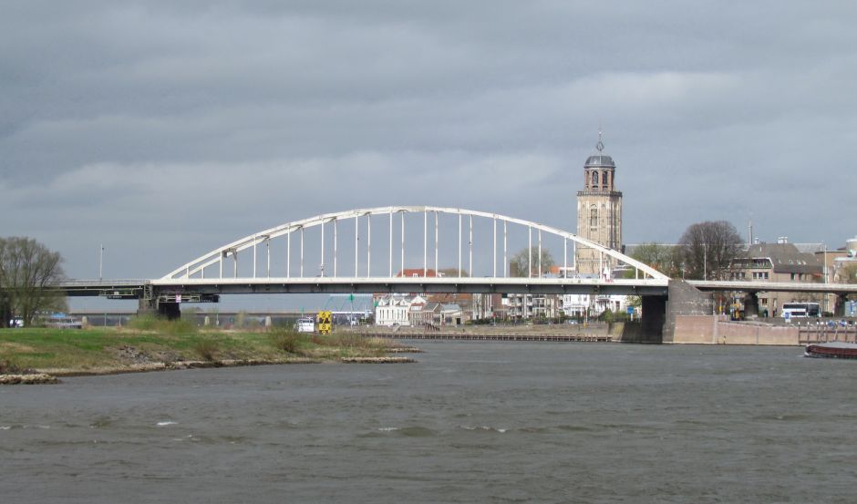 "Wilhelminabrug Deventer" by Apdency Wikimedia Commons