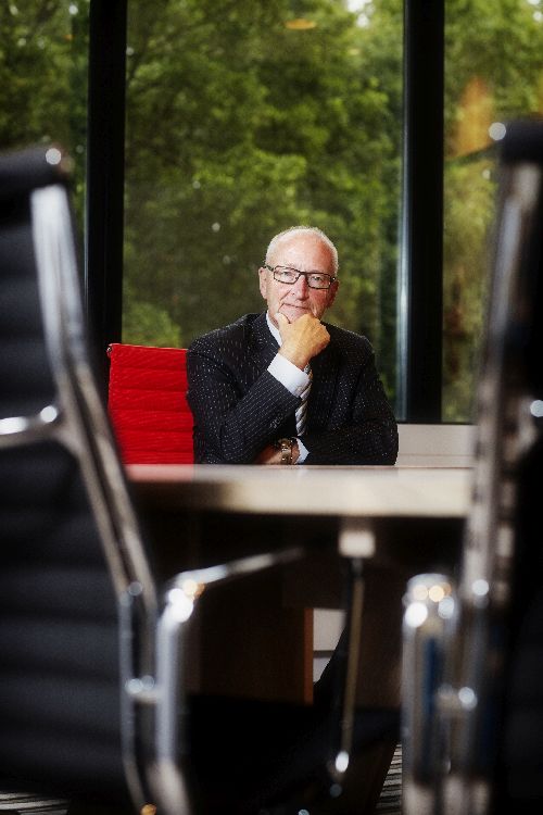 Portret voor afscheidsinterview Cees van Bemmel van Van Wijnen voor Cobouw