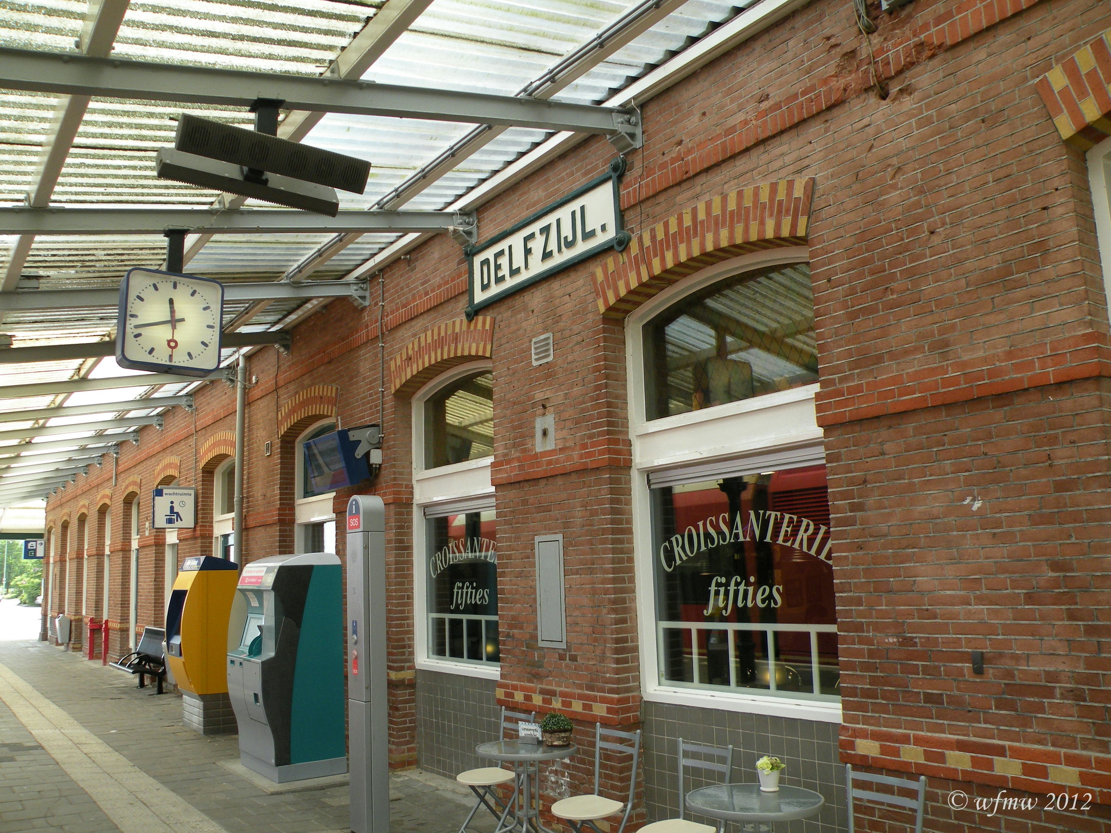 Delfzijl, station, rijksmonument nr. 352059