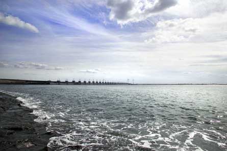 Nederland, Neeltje Jans, 28 augustus 2007.
Oosterscheldedam bij werkeiland Neeltje Jans.
Foto: Ton Poortvliet/HH