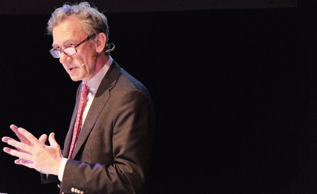 Matthijs Huizing houdt een pleidooi om tenders vaker te evalueren, ook met de markt. Foto: Pianoo/Martijn Beekman
