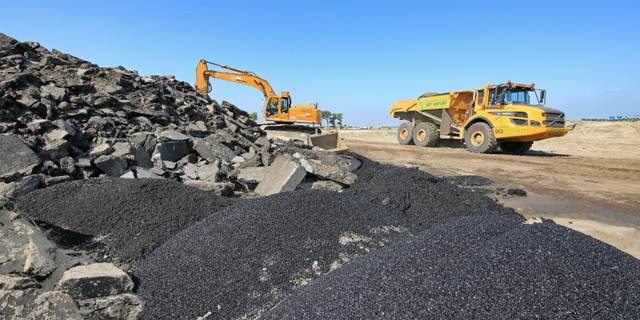 De sloop van de oude A9 veroorzaakt trillingen. Foto: Rijkswaterstaat