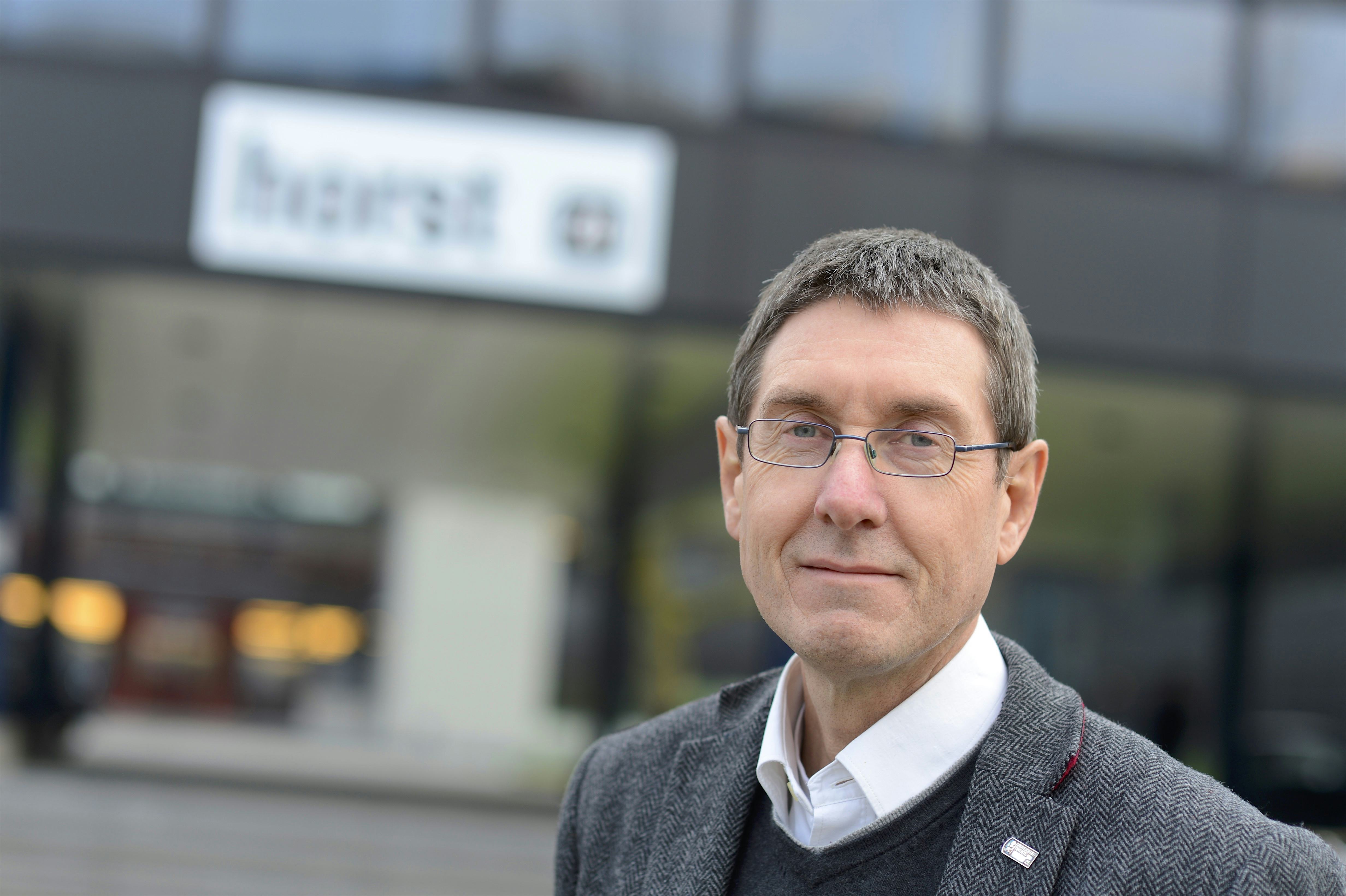 20140122 Enschede - prof.dr.ir.ing Andre Doree. faculty of Engineering Technology
head dept Construction Management & Engineering, University Twente. iov artikel Ingrid Koenen.
foto Toma Tudor