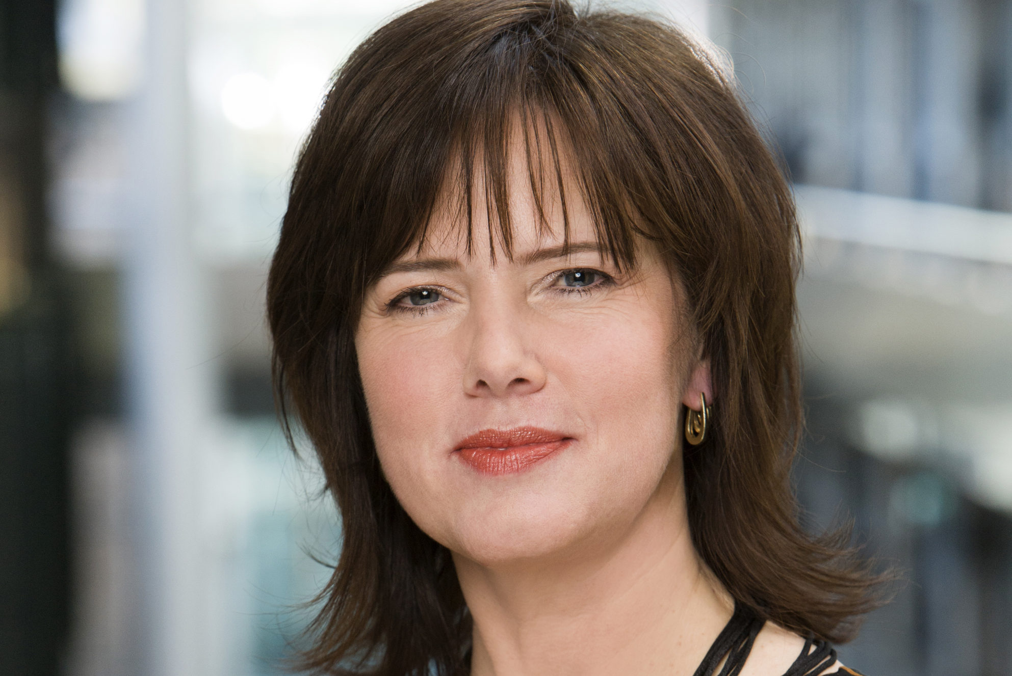 Cora van Nieuwenhuizen 