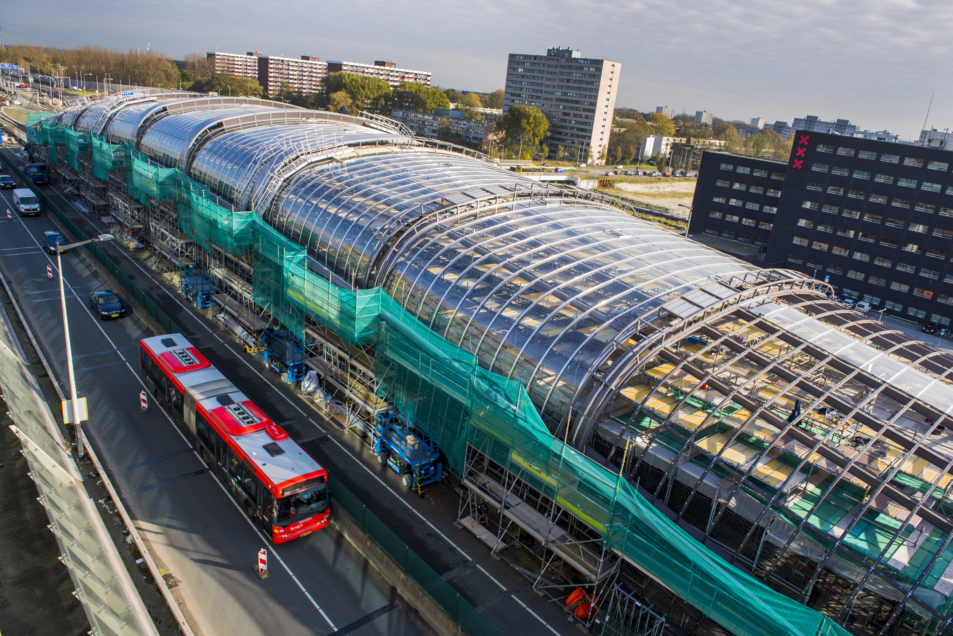 Laatste afbouwwerkzaamheden Noord/Zuidlijn station Noord