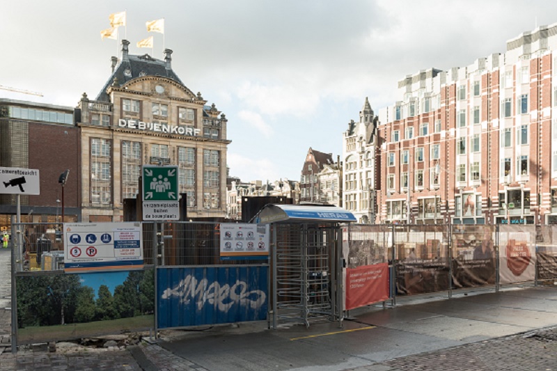 Heras verhuurt en installeert een complete oplossing: apparatuur, software, hekken, poorten en tourniquets.