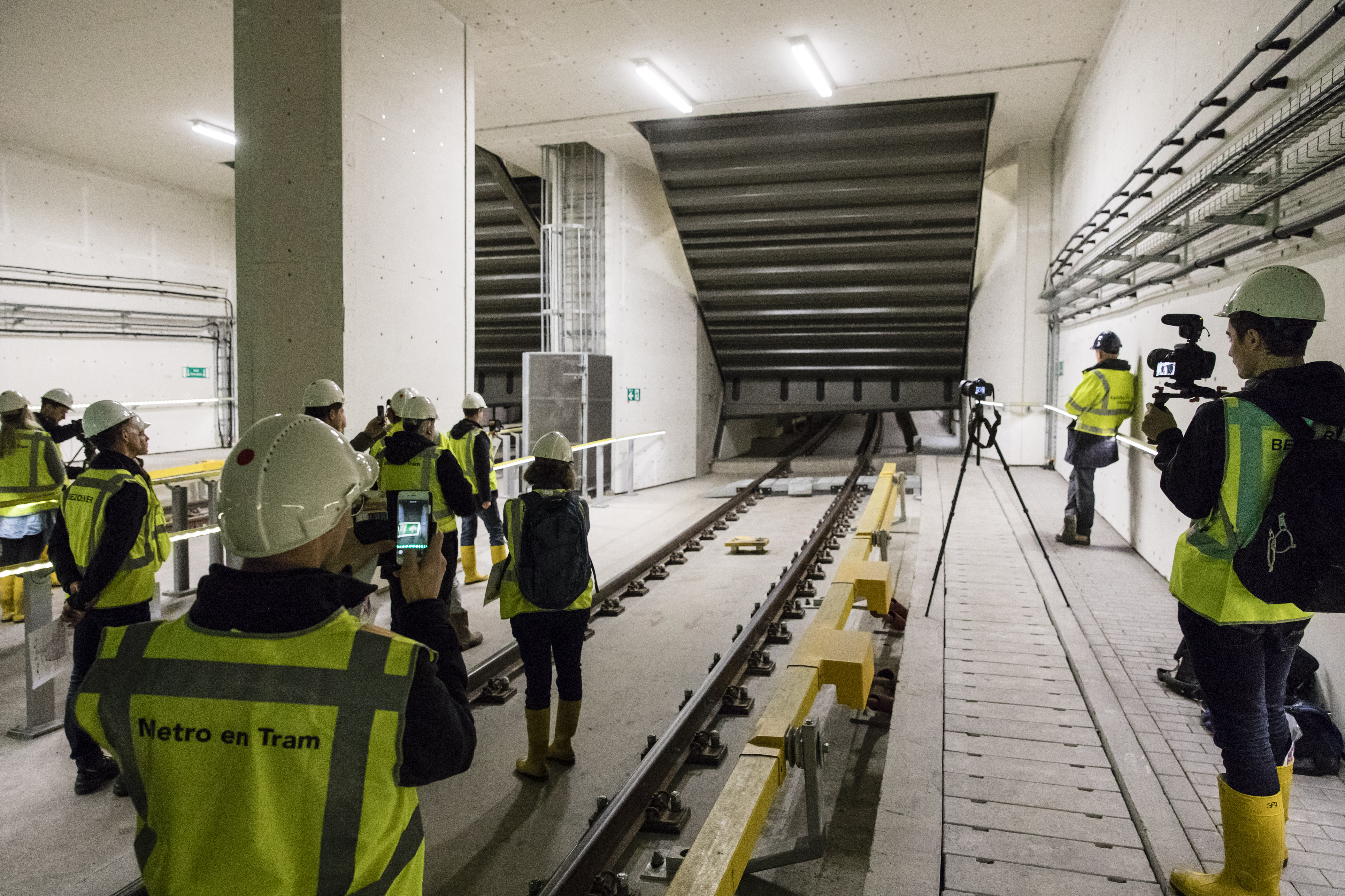 Amsterdam, 17 november 2017

Waterkering bij CS in de tunnel van de Noord/Zuidlijn.

foto: Gé Dubbelman/ Hollandse Hoogte