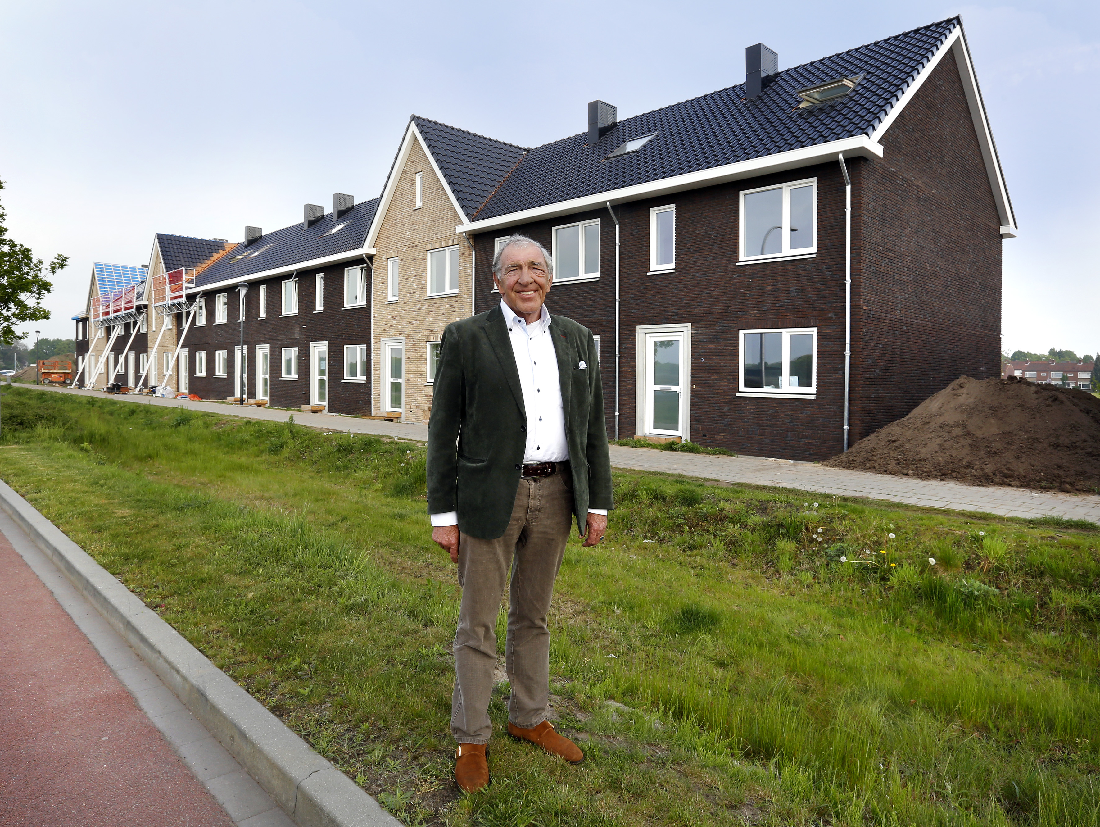 Energiezuinige woning in Holten met Dik Wessels op de voorgrond
PHOTO RUUD PLOEG