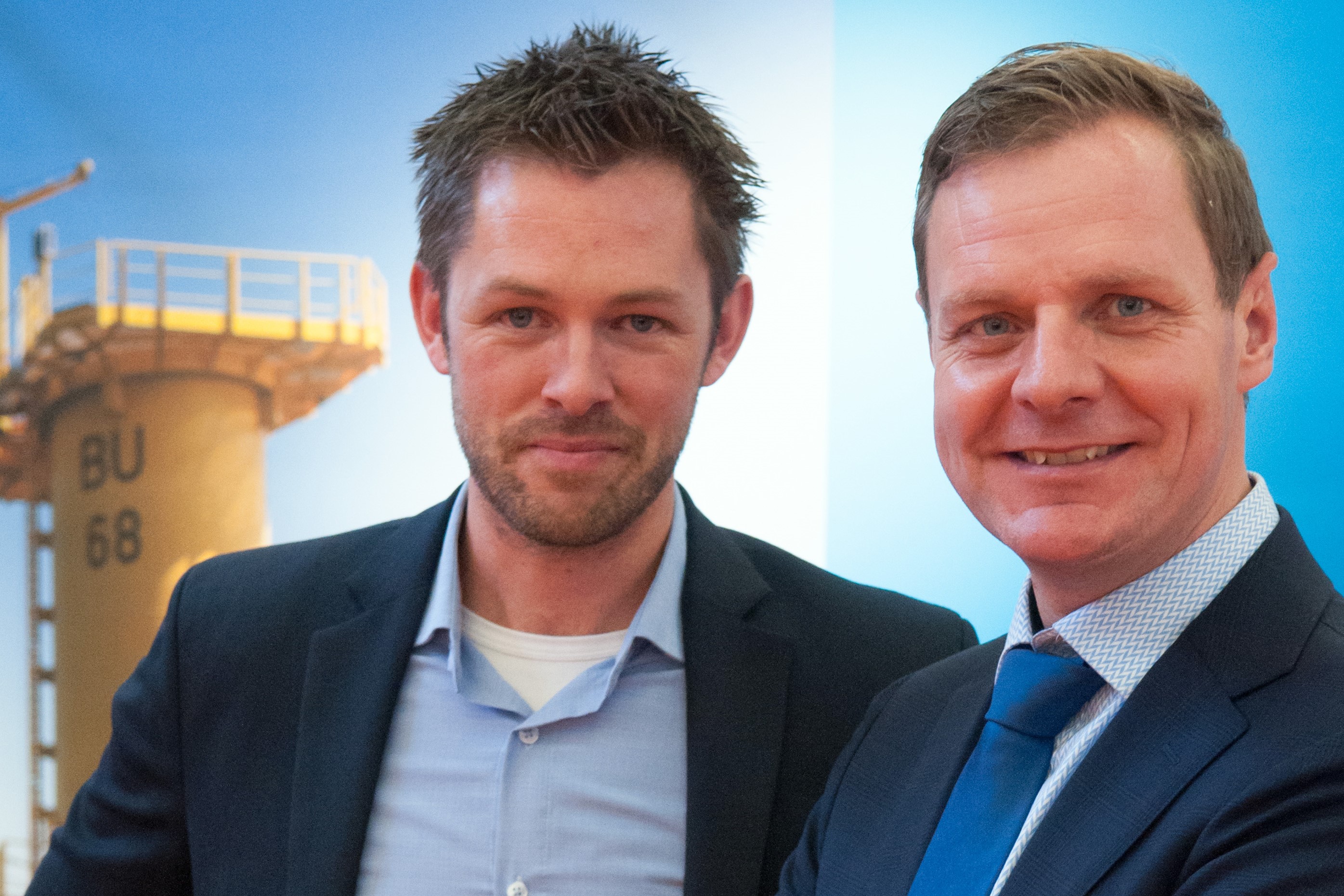 Foto Ronald Bakker
Op de foto: Business Developer Jan de Vries (L) en Director Renewables Arno Uiterweerd (R).
Ballast Nedam is de enige bouwer die een stand heeft op de Wind Europe in de Amsterdamse Rai.