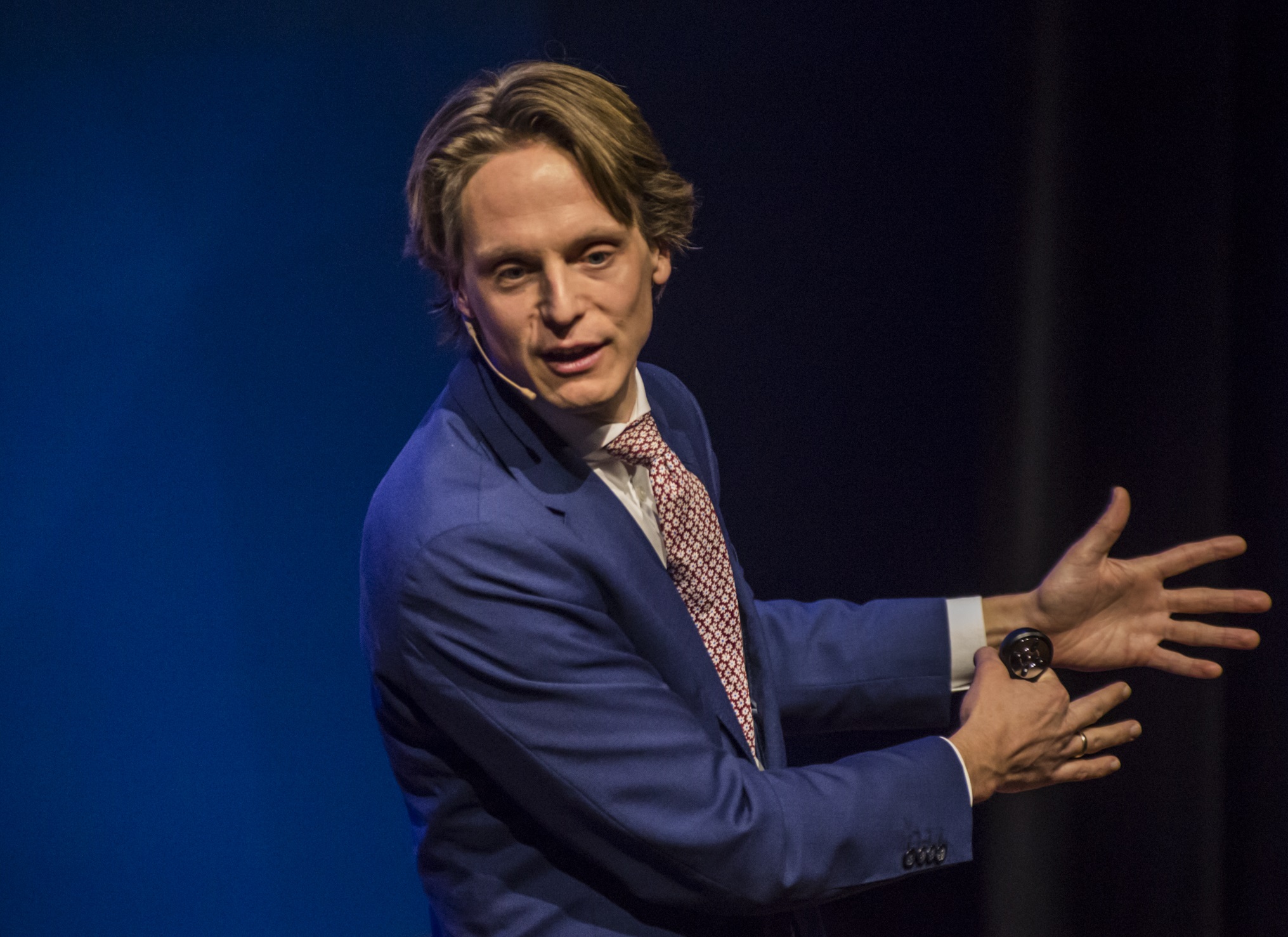 Onno Dwars geeft geregeld lezingen 