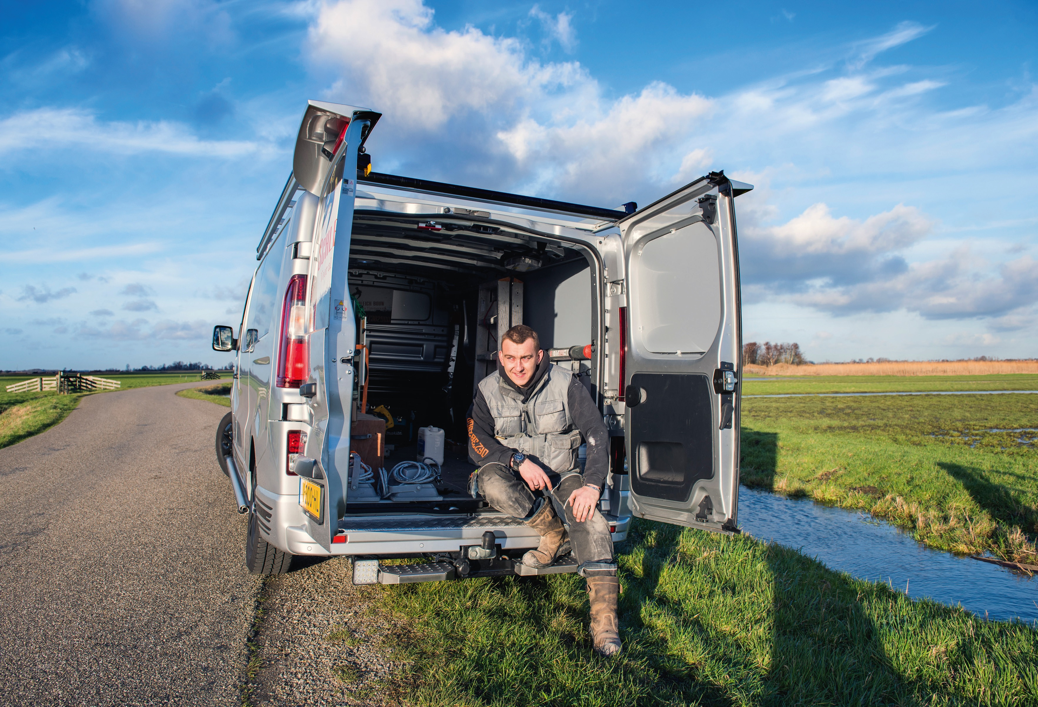 De bus van Schleich is extra lang. Alles past er gewoon in.
Beeld: Ruud Jonkers