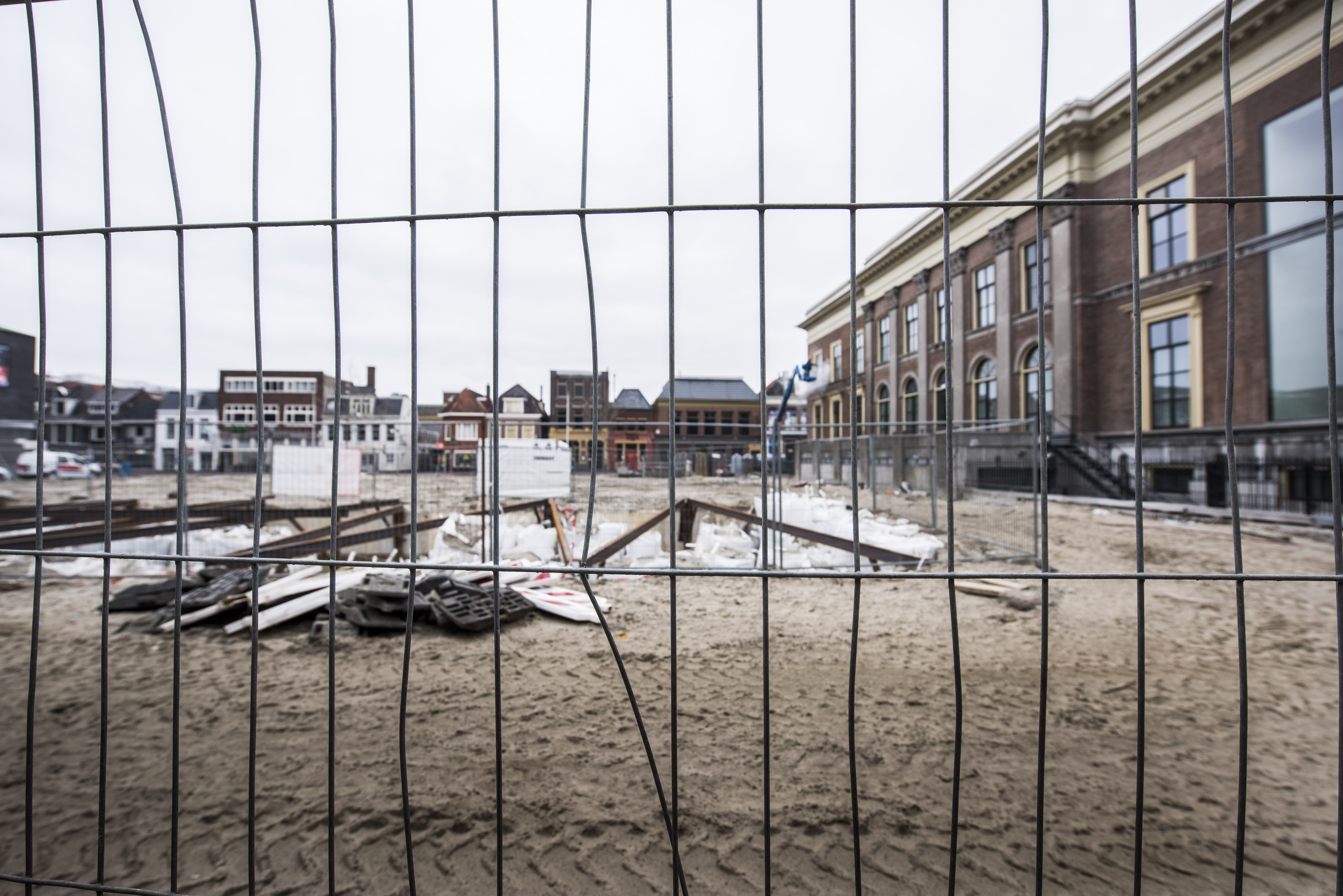 ©Foto: Hoge Noorden / Jacob Van Essen
23-03-2018
Bouwplaats van de Path-bios in Leeuwarden (aan het Leeuwarden Ruiterskwartier) . De bouw ligt stil ivm te hoog gestegen bouwkosten