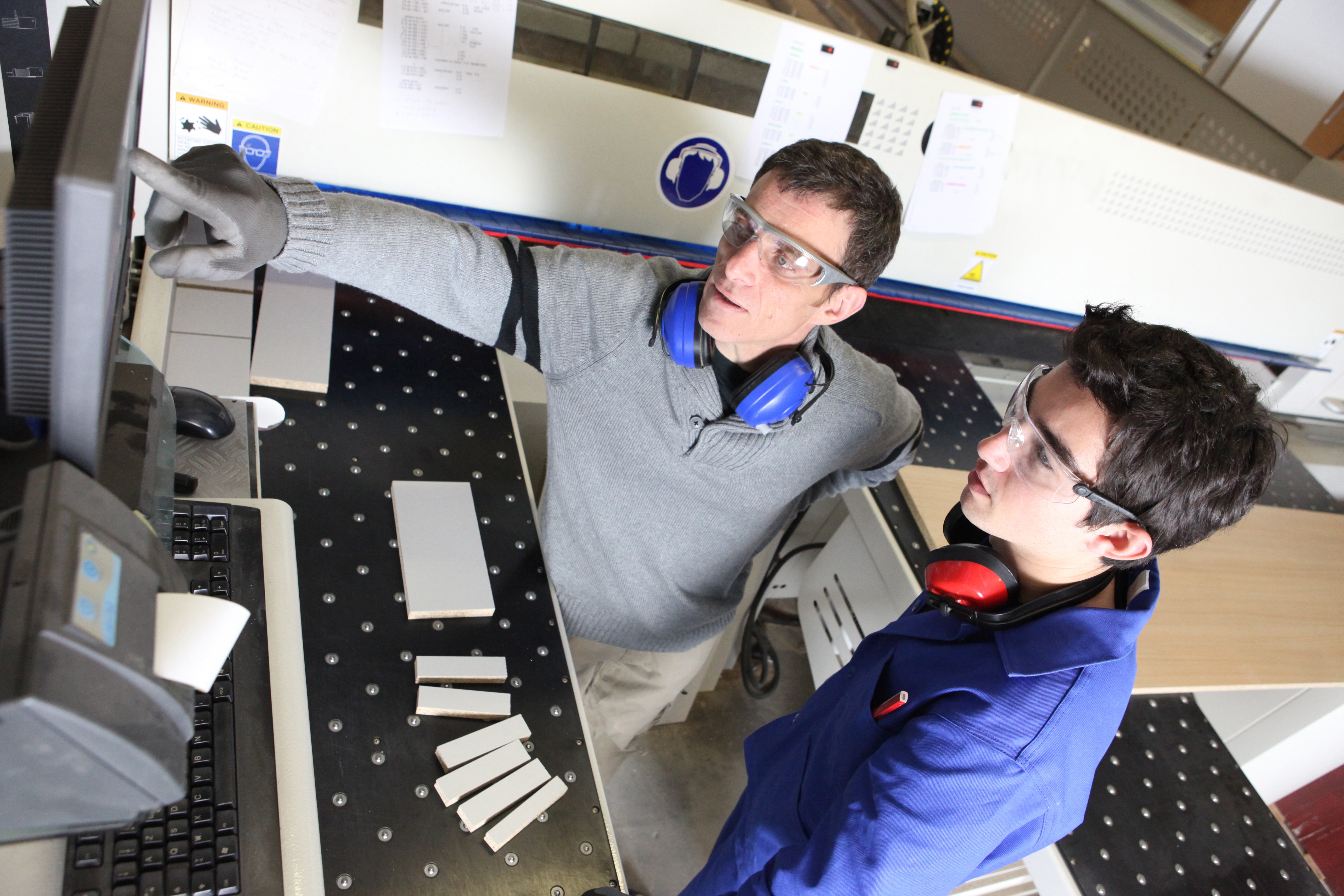 Hoe houd je het werk interessant voor jongere medewerkers?