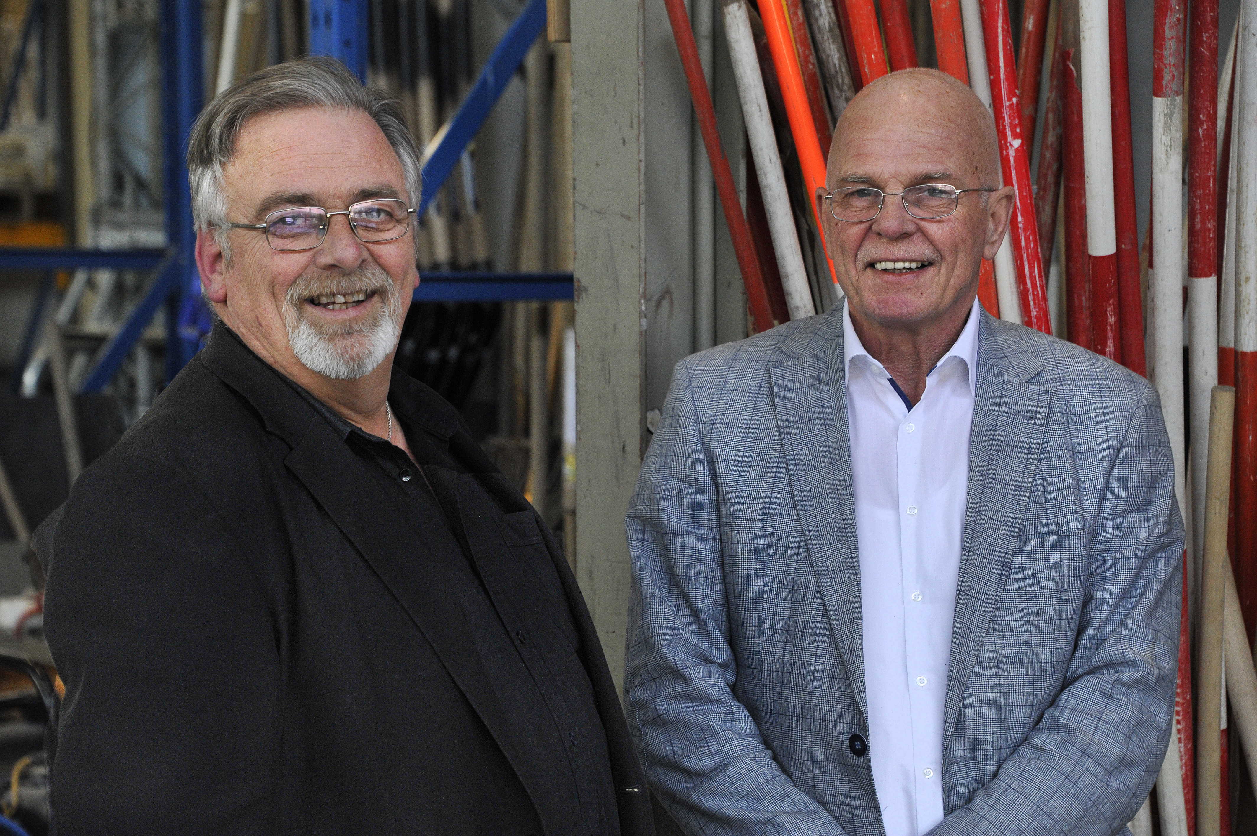 Senior bedrijfsleider Lammert de Graaf van Jorritsma Bouw in Bolsward en directeur Fred Lensen van Bouwradius Training &amp; Advies in Hazerswoude-Dorp.