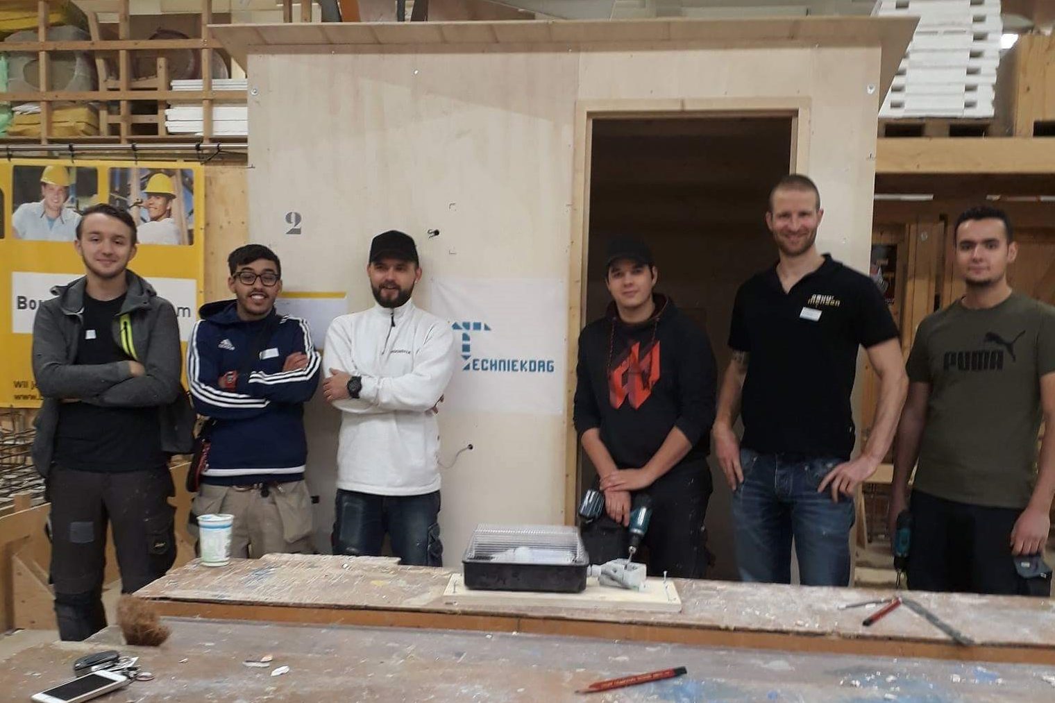 Leerlingbouwvakkers van Bouwmensen Amsterdam