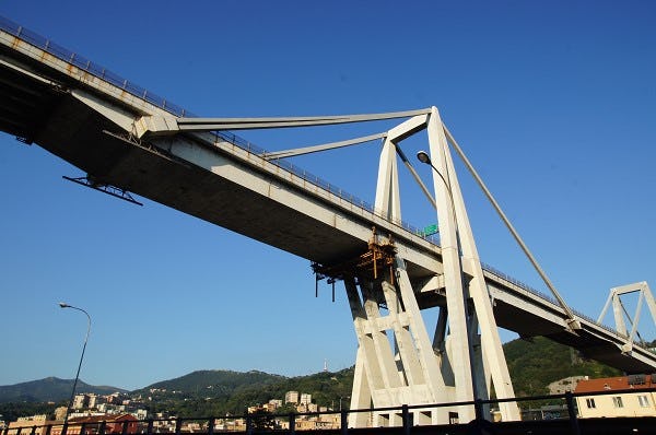'Exploitant Autostrada moet meebetalen aan herbouw brug Genua'