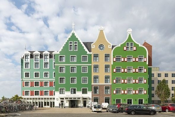 Modern hotel met Zaans jasje