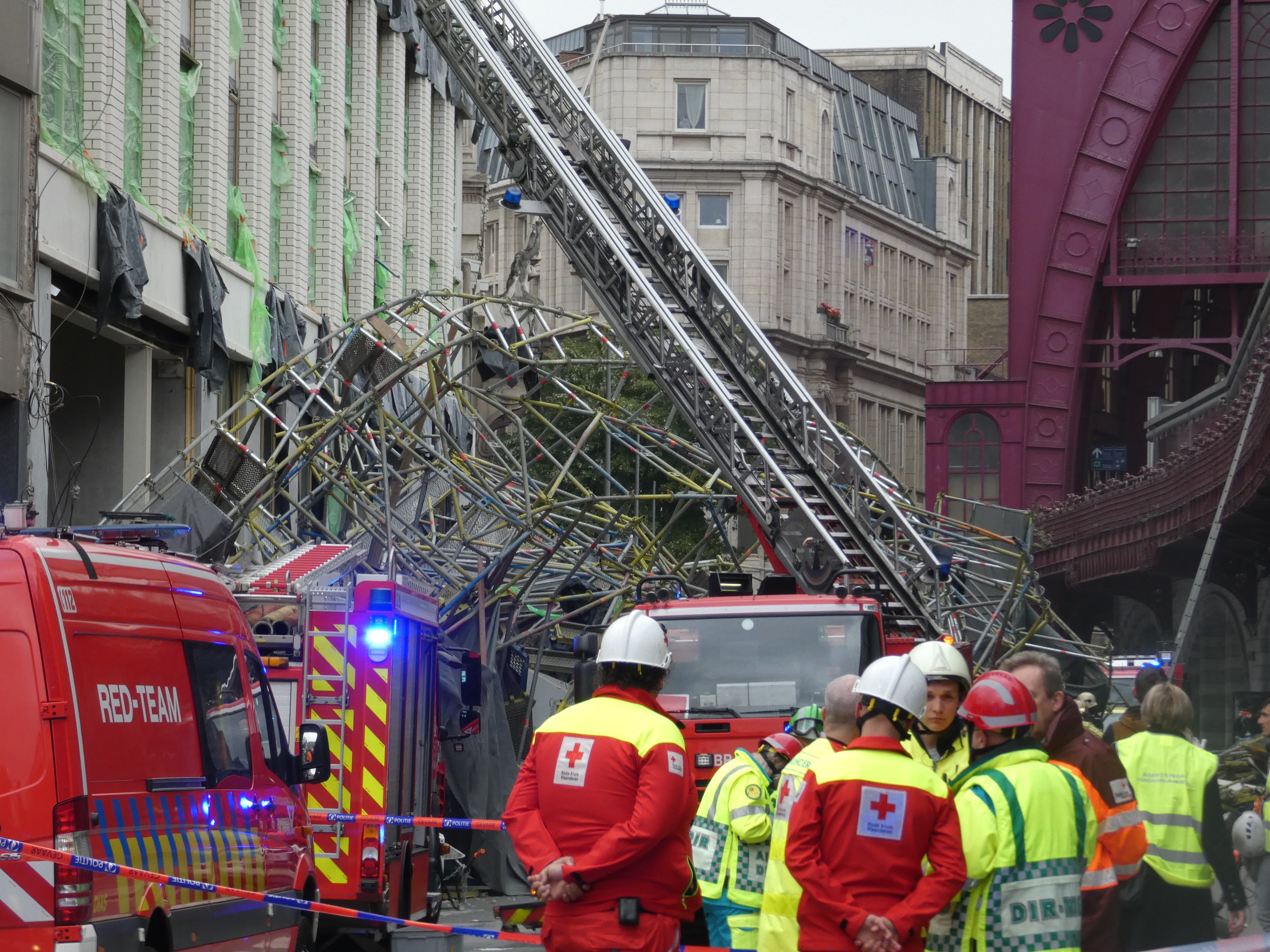 2018-10-24 00:00:00 Picture regarding the Belga article "Een dodelijk slachtoffer en een gewonde afgevoerd (politie)", distributed today, in ANTWERPEN. BEST QUALITY AVAILABLE - BELGA PHOTO TIJS VANDERSTAPPEN