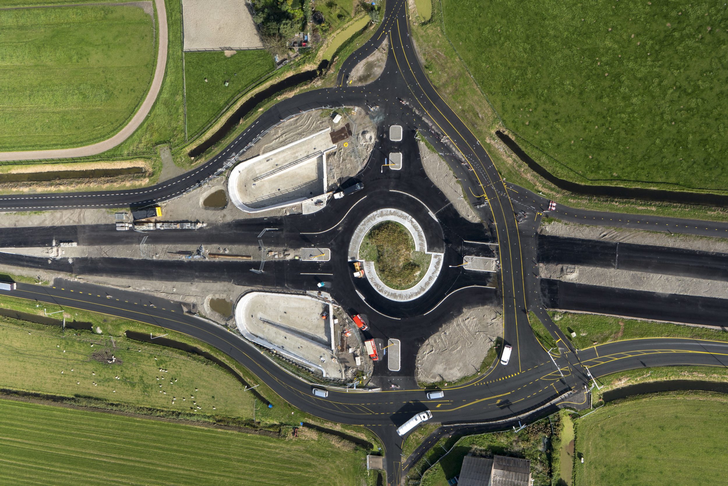 Hoe de Westfrisiaweg na een stormachtig begin soepeltjes de eindstreep nadert