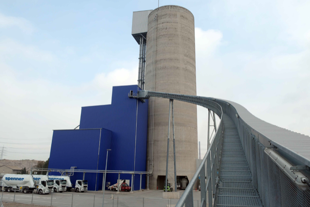 "In Nederland is het hollen of stilstaan!"