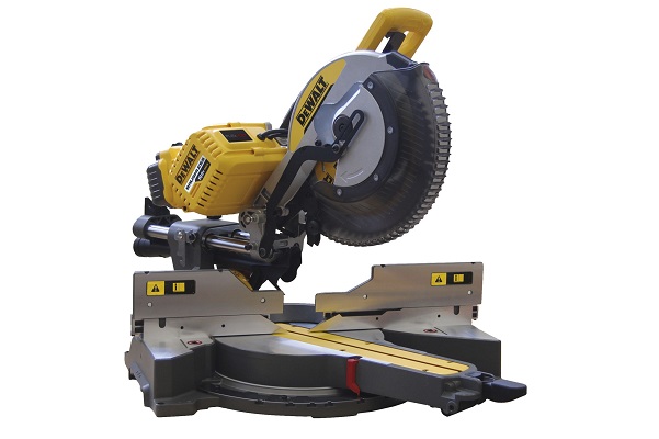 Krachtige verstekzaag