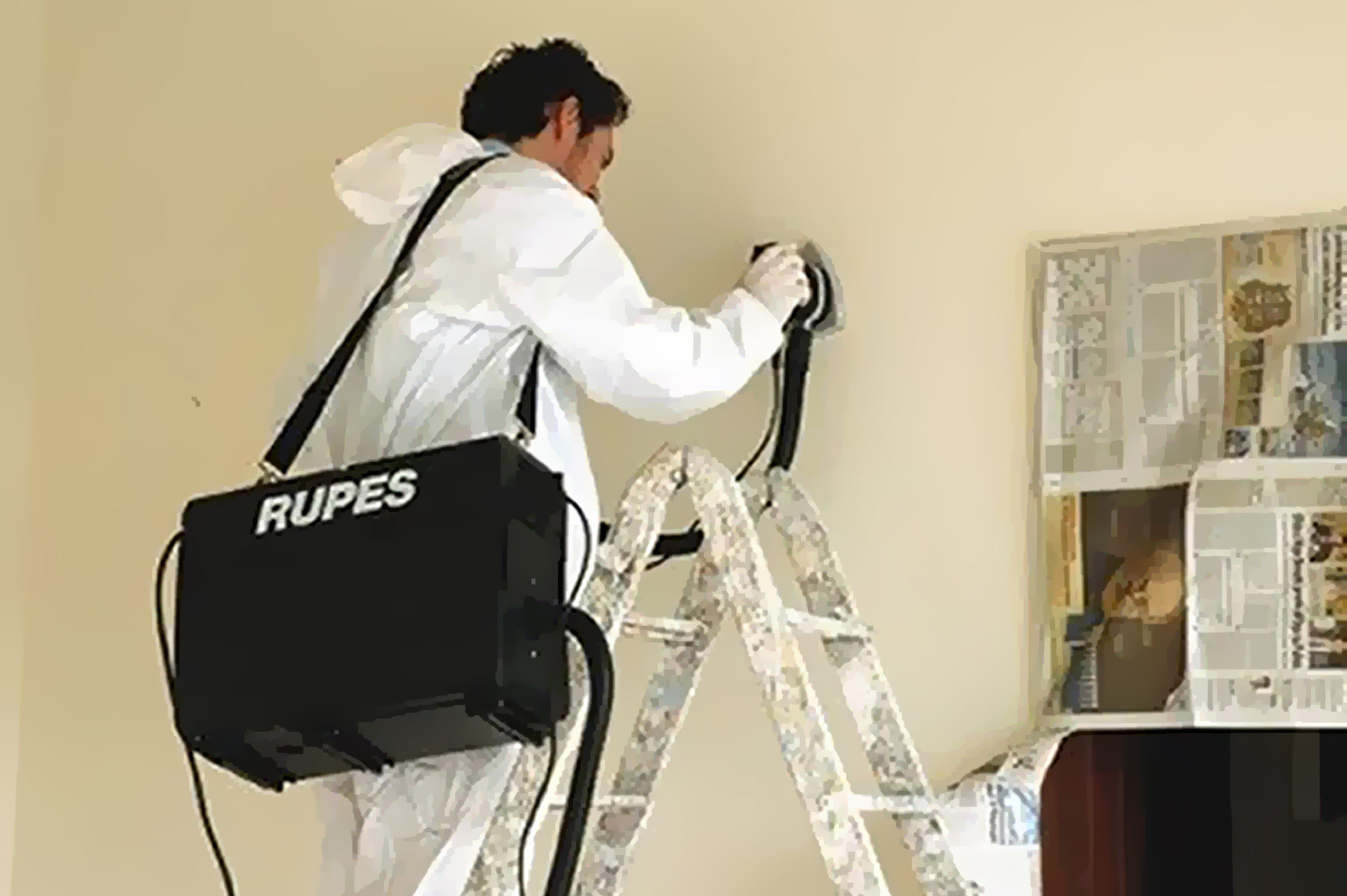 Neem jĳ de stofzuiger even mee...