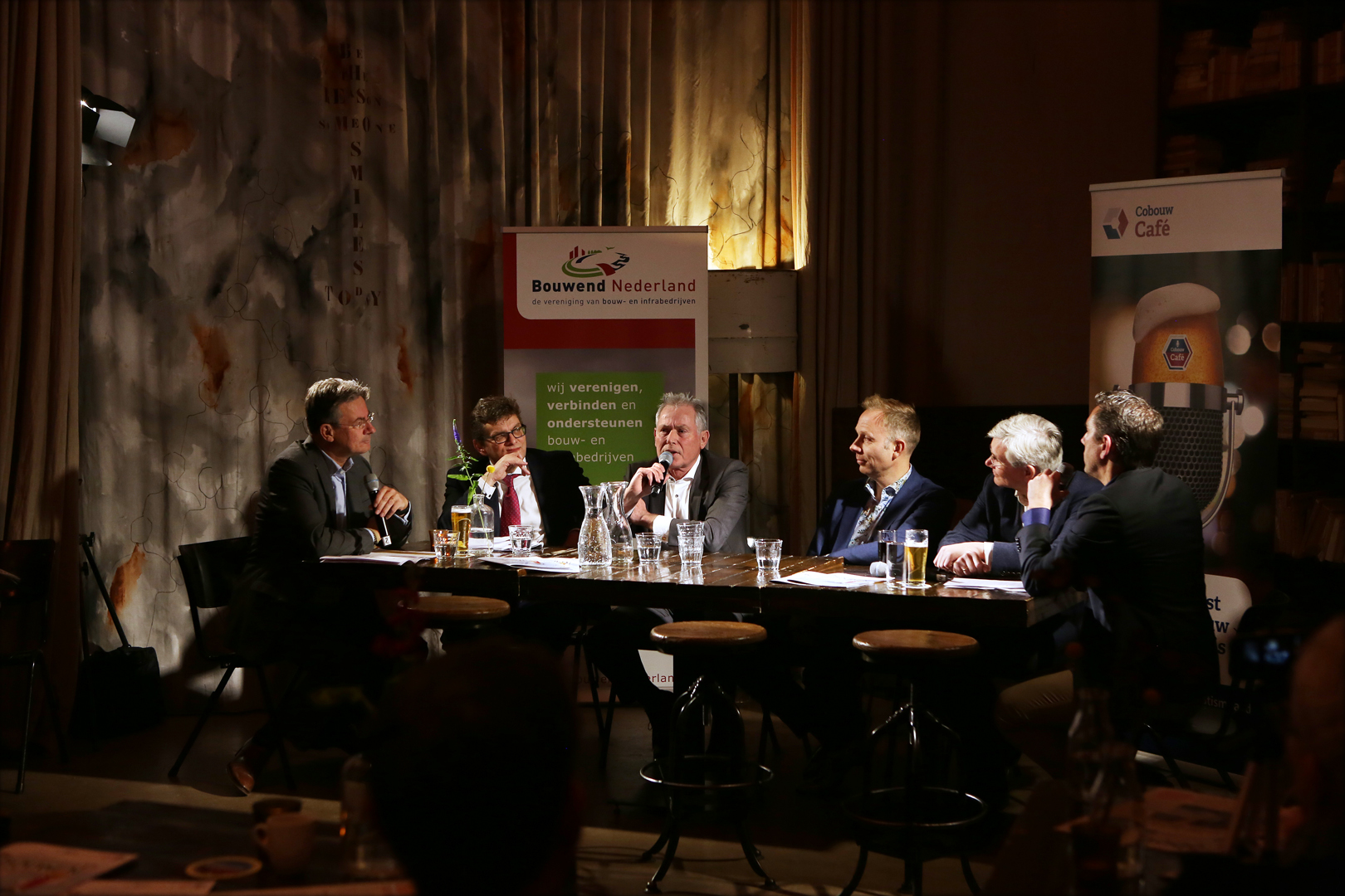 De discussie ging in Amersfoort alle kanten op. Foto: Cynthia van Dijke