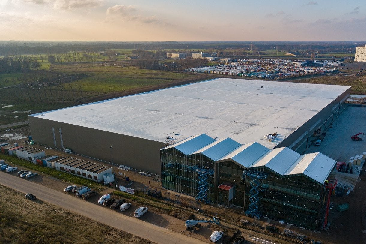 Prefab plat dak biedt zekerheid in hallenbouw