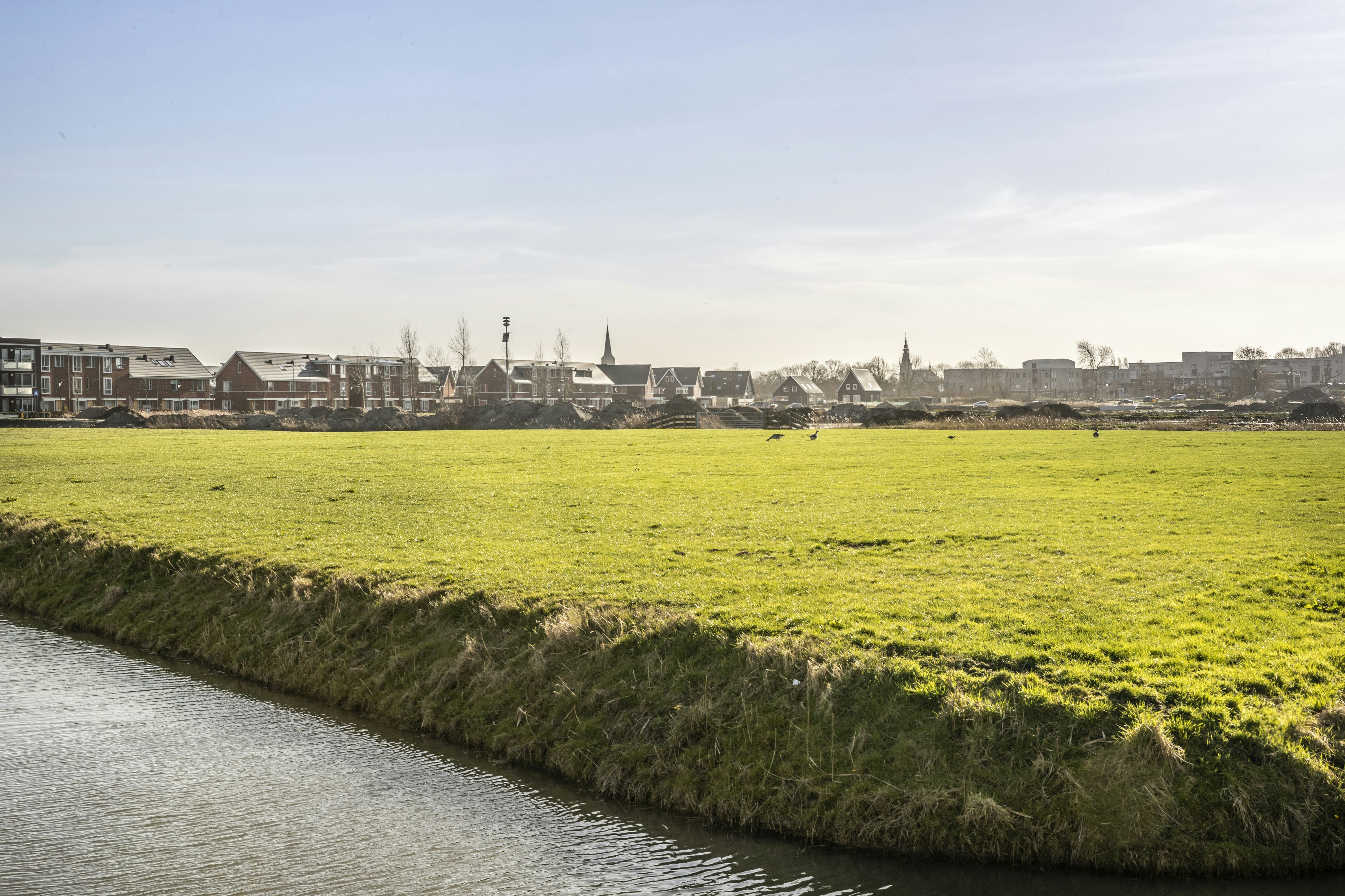 Bebouwing van weidegrond rondom Schagen.
Foto Martin Mooij