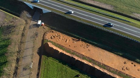 Opgraving langs de N34. Fototo's: Provincie Drenthe