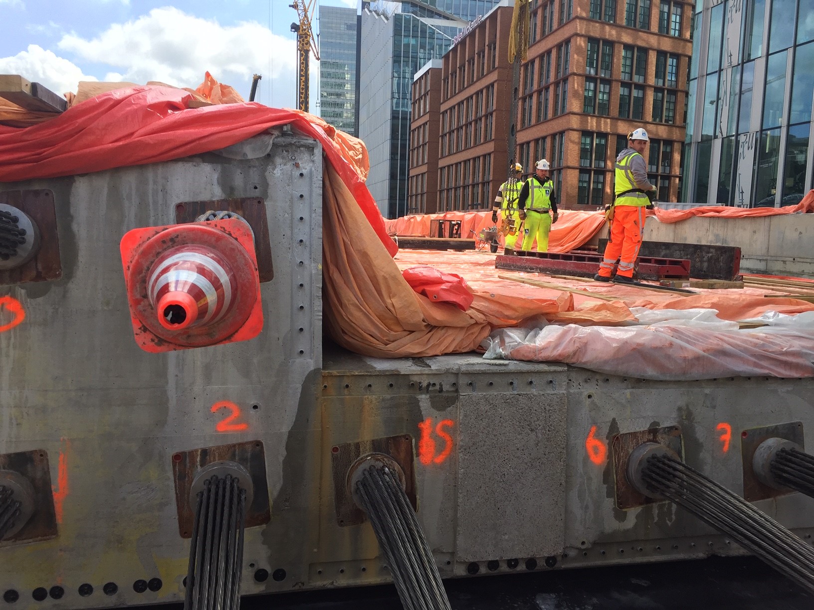 Het voorspannen van het beton is een secure werkje