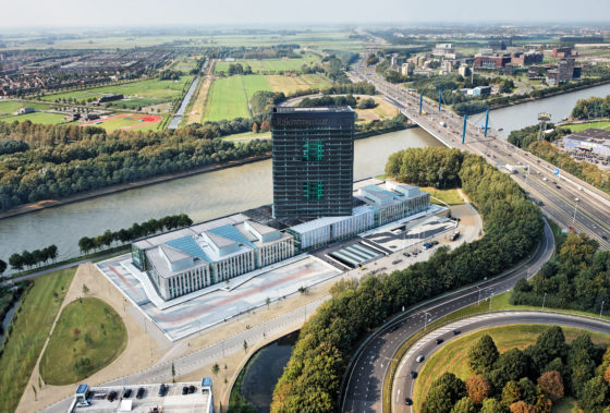 Luchtfoto gebouw Rijkswaterstaat Westrave, Utrecht
foto: Rijkswaterstaat / Joop van Houdt