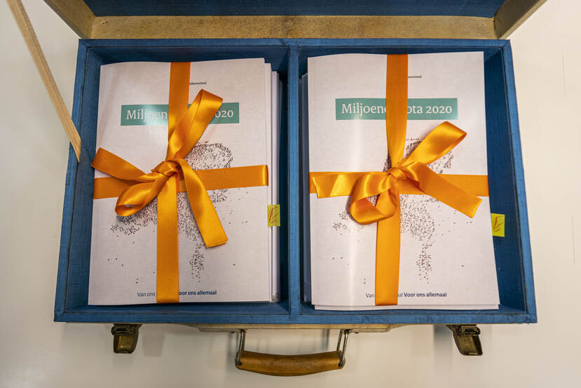 Den Haag, 16 september 2019.
Op het ministerie van Financien wordt het koffertje ingepakt. Foto: Ministerie van Financien /Valerie Kuypers