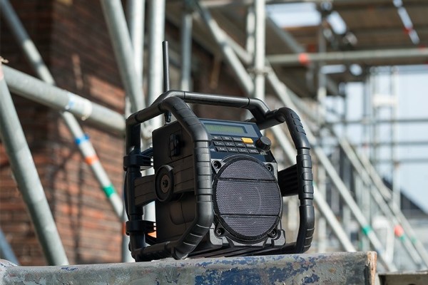 Schokbestendige radio