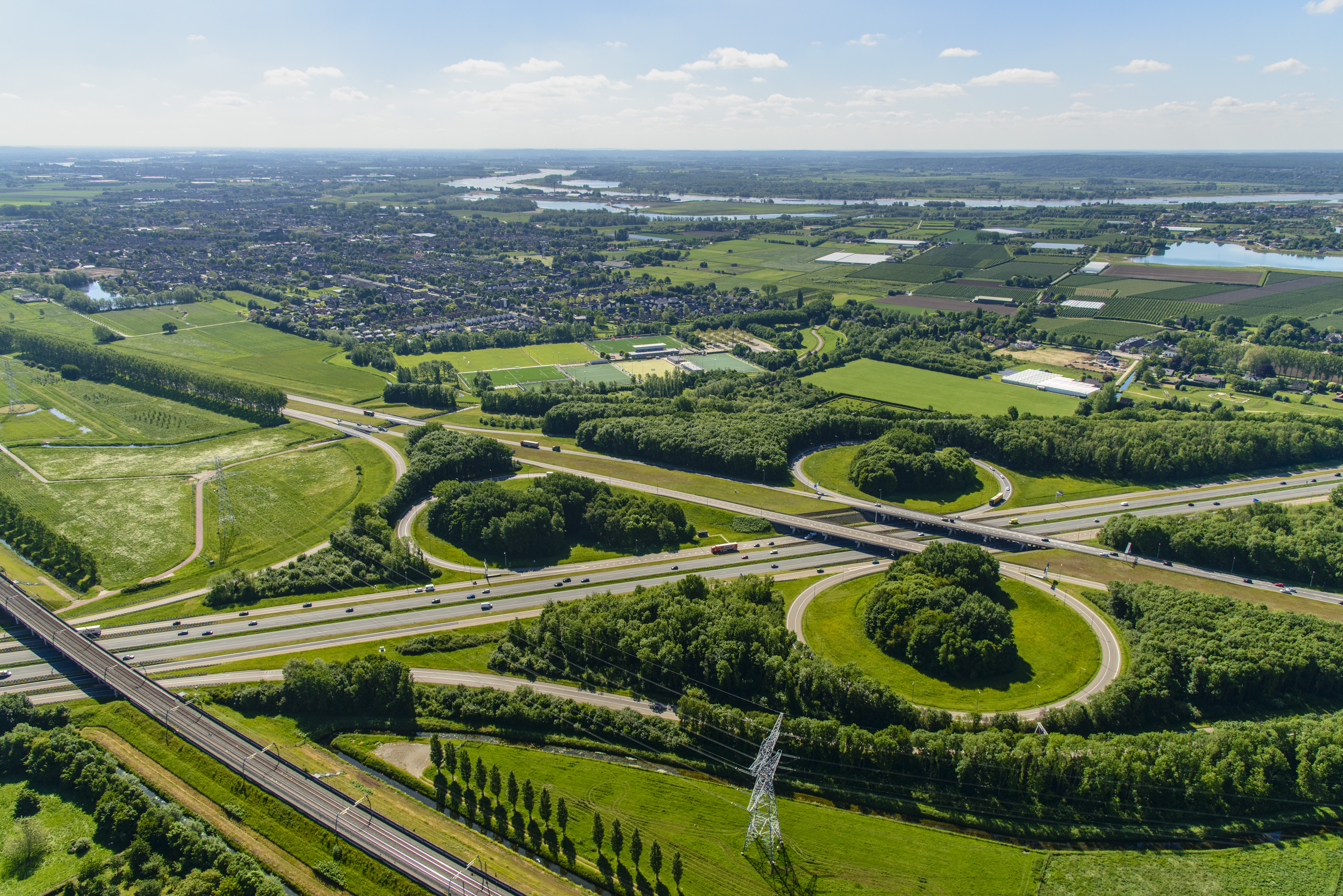 Opwaarderen van knooppunt Ressen hoort bij het megaproject ViA15. Foto: Hollandse Hoogte