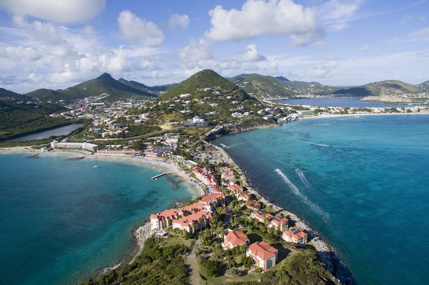 Celstraf geëist van ruim zes jaar tegen politicus Sint-Maarten in bouwfraudezaak