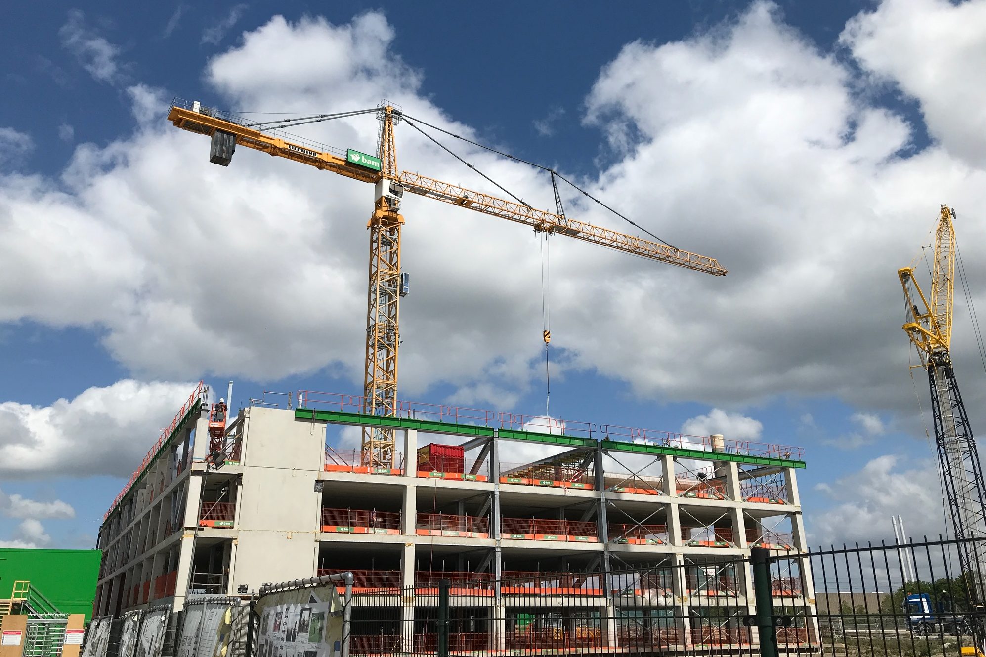 BouwMonitor juni: Bouw heeft ergste achter de rug, uitgestelde projecten gestart