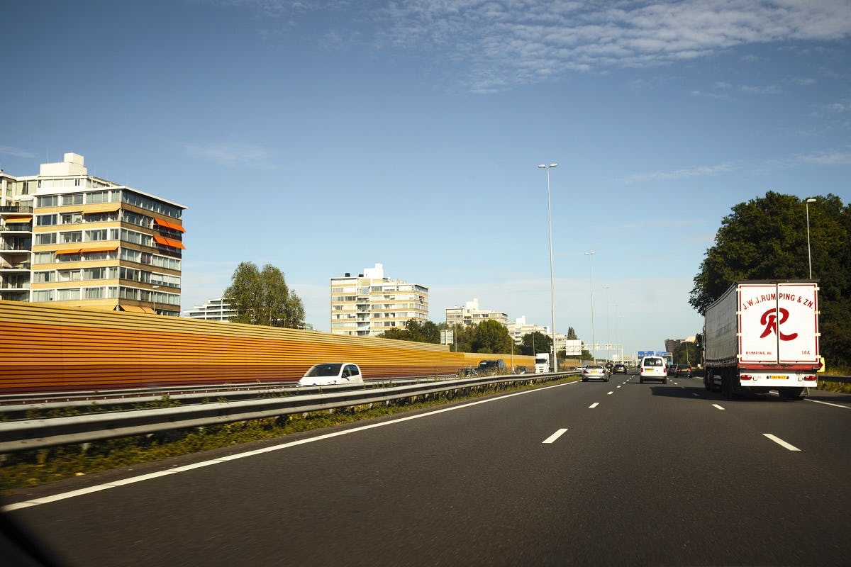 De A9 wordt over een lengte van 1,3 kilometer verdiept aangelegd. Foto: Eran Oppenheimer
